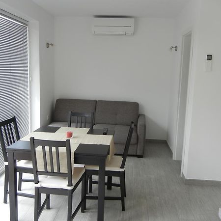Rooms & Apartment Mira G. Postojna Exterior photo